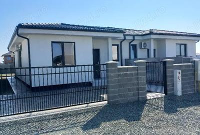 Casă cu 3 camere cu Teren 315 Mp în Central