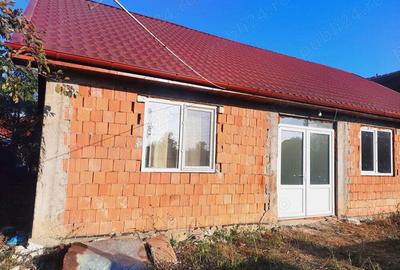 Casa de vanzare disponibila in 2 rate-, in Nadab, jude?ul Arad - 1
