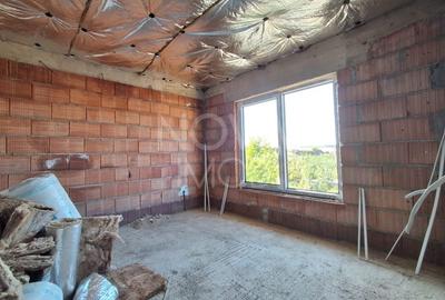 Casa tip duplex, la alb - Sura Mica - COMISION 0 - 3