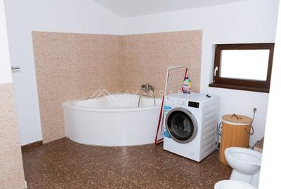 Casă individuală cu 5 camere cu Canalizare în Florești - 12