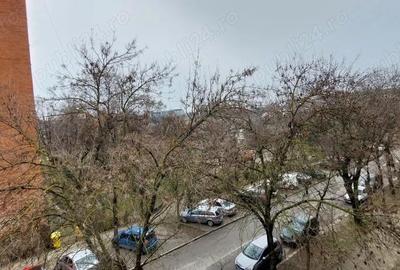 Garsonieră nedecomandată în Olimpia-Stadion