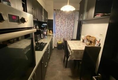 Stefan Cel Mare-etajul 1- 4 camere decomandat-CUB - 5