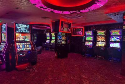 Spațiu comercial, de 296 mp, în Calea București - 7