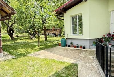 Casă cu 3 camere cu Canalizare în Est - 4