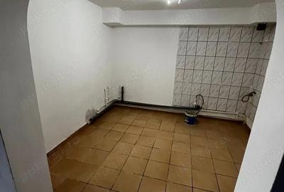 Casă cu 4 camere cu Teren 130 Mp în Obor - 5