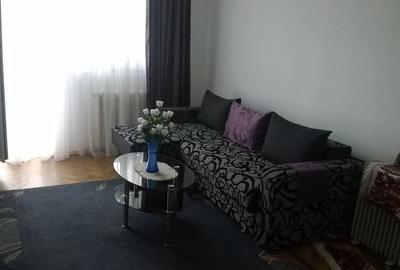 Apartament cu 2 camere decomandat, mobilat în Dacia