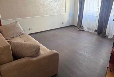 Apartament cu 3 camere decomandat în Central - 1