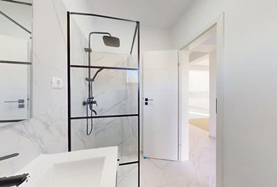 CASA DE LANGA PADURE, Clinceni str. Mierlei 73J - 17