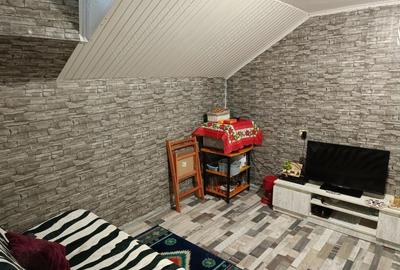 Apartament cu 3 camere decomandat în Câmpina - 2