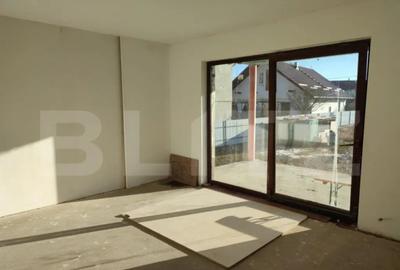 Casă cu 2 camere cu Teren 2000 Mp în Central - 5