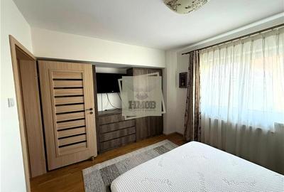 Apartament cu 3 camere semidecomandat, mobilat în Central - 2