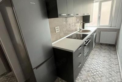 Apartament cu 3 camere semidecomandat în Central - 3