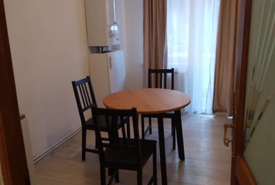Apartament cu 4 camere decomandat în Primăverii - 2