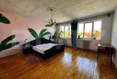 Casă cu 8 camere cu Teren 767 Mp în Central - 1