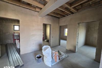 Casă cu 4 camere cu Teren 500 Mp în Cumpăna - 3
