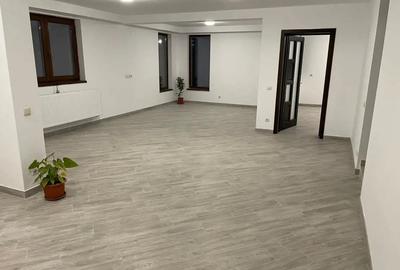 Casă cu 6 camere cu Teren 420 Mp în Poștei - Bucov - 1