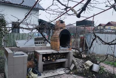 Casă cu 5 camere cu Teren 688 Mp în Central - 4