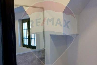 Apartament in zona Centrala, et.1, curte privata. - 5