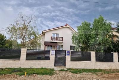 Casă cu 6 camere cu Teren 941 Mp în Sânmartin - 1