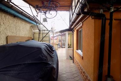 Casă cu 5 camere cu Teren 184 Mp în Central
