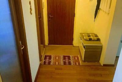 Apartament 3 camere, decomandat - zona Tractorul - 8