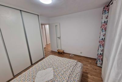 Apartament cu 3 camere decomandat în Lazaret - 1