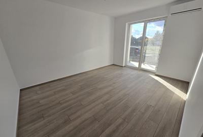 Etaj intermediar. Decomandat. Bucatarie inchisa. - 2