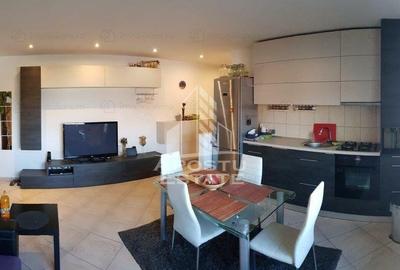 Apartament cu 3 camere, centrala proprie,  zona Soarelui - 2