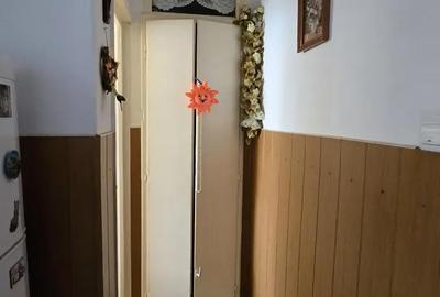 Apartament cu 3 camere semidecomandat în Central - 19