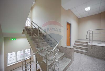 Cladire de Birouri cu 4 etaje- De Inchiriat, zona Calea Clujului - 3