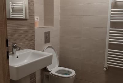 Apartament de închiriat  3 Camere Zona Coresi - 7