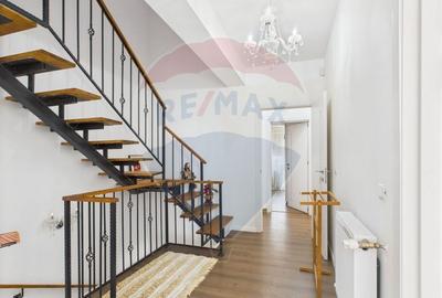 Casă cu 5 camere cu Teren 220 Mp în Central - 15