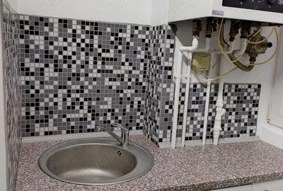 Proprietar - Apartament 3 camere decomandat, centrala, clima, zona Aradului - Piata Verde Proprietar - Apartament 3 camere decomandat, centrala, clima, zona Aradului - Piata Verde - 2