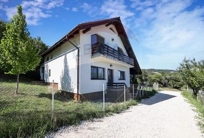 Vila 5 camere, in mijlocul naturii,  curte+ terasa,  Sanpetru! - 2