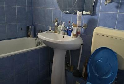 Apartament cu 3 camere decomandat în Rahova - 1