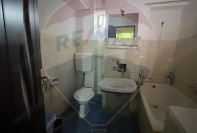 2 decomandate Craiovita, liber, spatios, zona buna, 54mp, bloc 1987 - 2