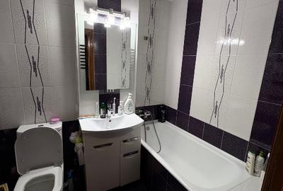 Apartament cu 4 camere decomandat în Central - 3