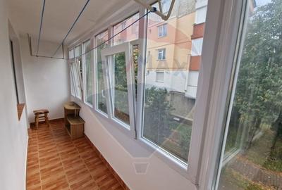 Apartament cu 2 camere de inchiriat in zona 1 Mai - 17