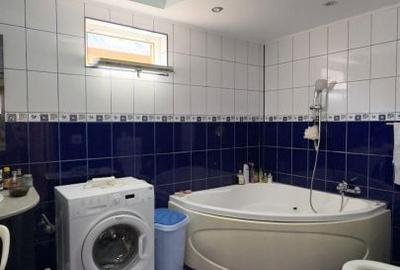 Casă cu 7 camere cu Teren 1388 Mp în Bradu - 13