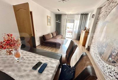 Apartament 3 camere,2 balcoane,complet renovat,Zona centrala - 9