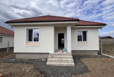 Casă individuală cu 4 camere cu Canalizare în Șag - 1