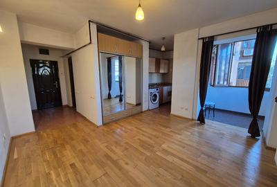 PARTICULAR VAND GARSONIERA - 5