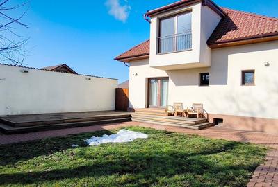 Casă individuală cu 5 camere cu Teren 400 Mp în Florilor - 1