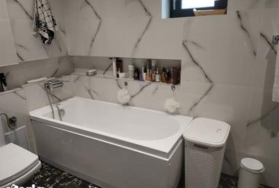 Casă cu 5 camere cu Teren 850 Mp în Central - 2