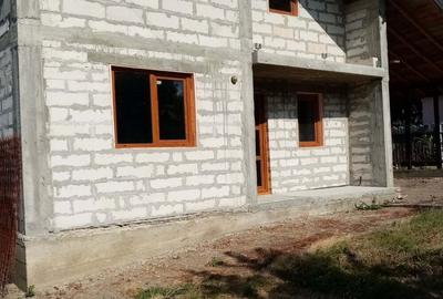 Casă cu 6 camere în Voinești - 3