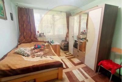 Inchiriere apartament 2 camere in zona Liceului de arte, Parter