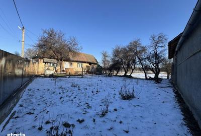 Casă cu 2 camere cu Teren 1702 Mp în Șercaia - 1