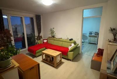 Apartament cu 3 camere semidecomandat în Progresul - 3