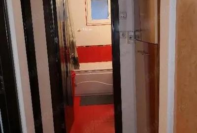 Apartament cu 3 camere decomandat în Central - 9