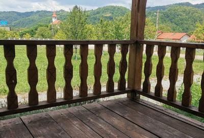 Vând casa  cu teren in com. Buces, sat Stanija, jud. Hunedoara - 2